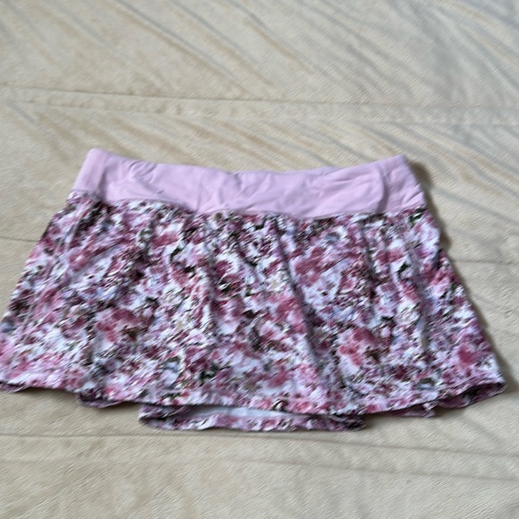 Rare Lululemon skirt / skort - Picture 2 of 10